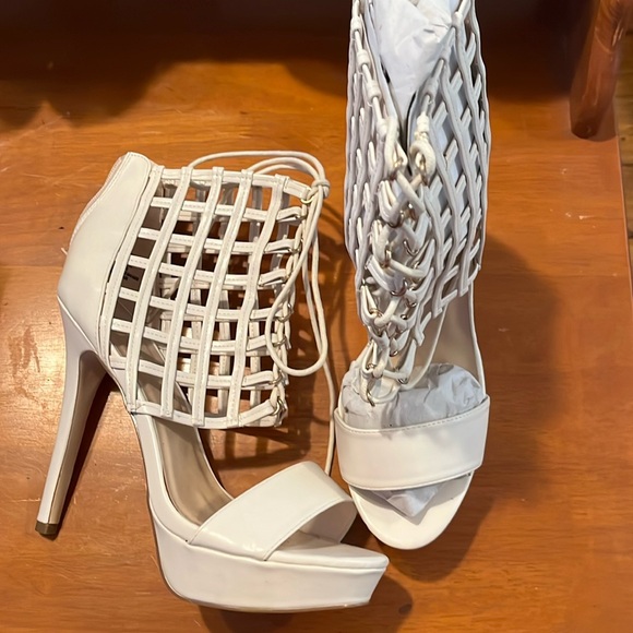 Shoe Dazzle Shoes - Shoe dazzle last price drop